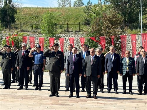 Ulu Önder Mustafa Kemal Atatürk'ün Erzurum'a gelişinin 105. yıldönümü törenle kutlandı.